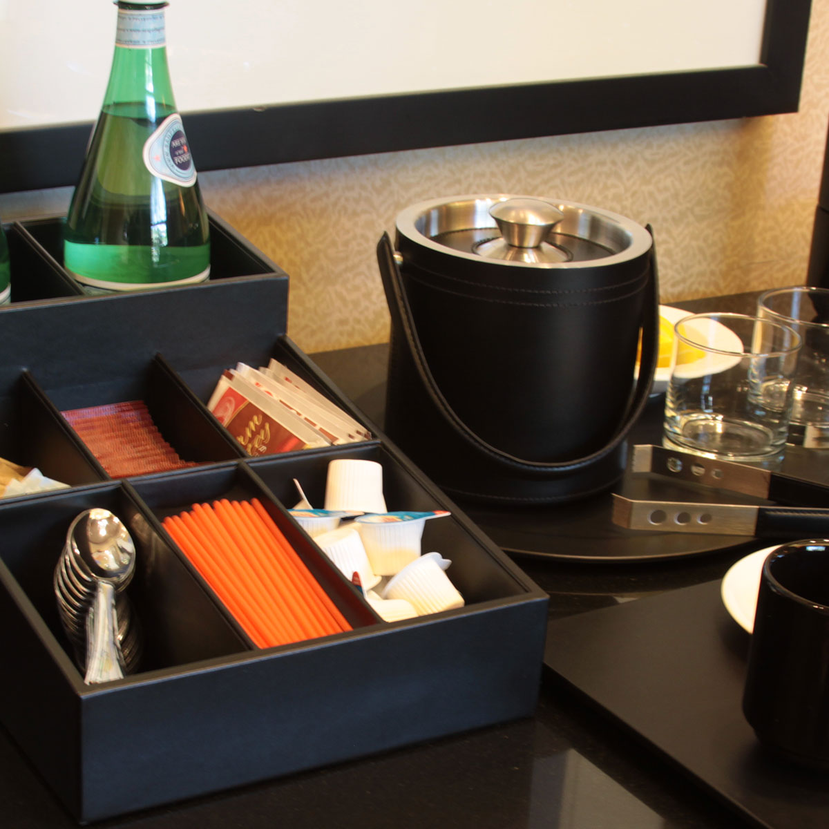 Classic Black Leather Ice Bucket