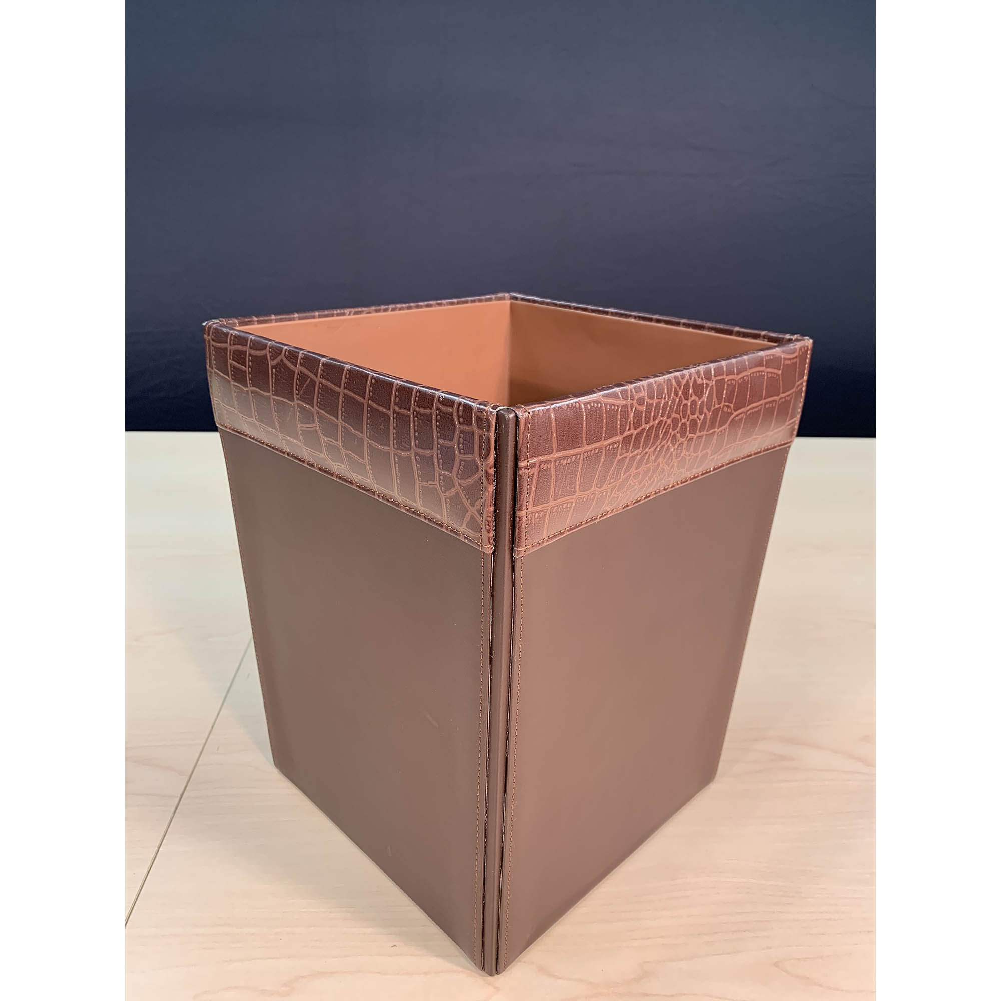 Brown Crocodile Embossed Leather Waste Basket, 14 Qt