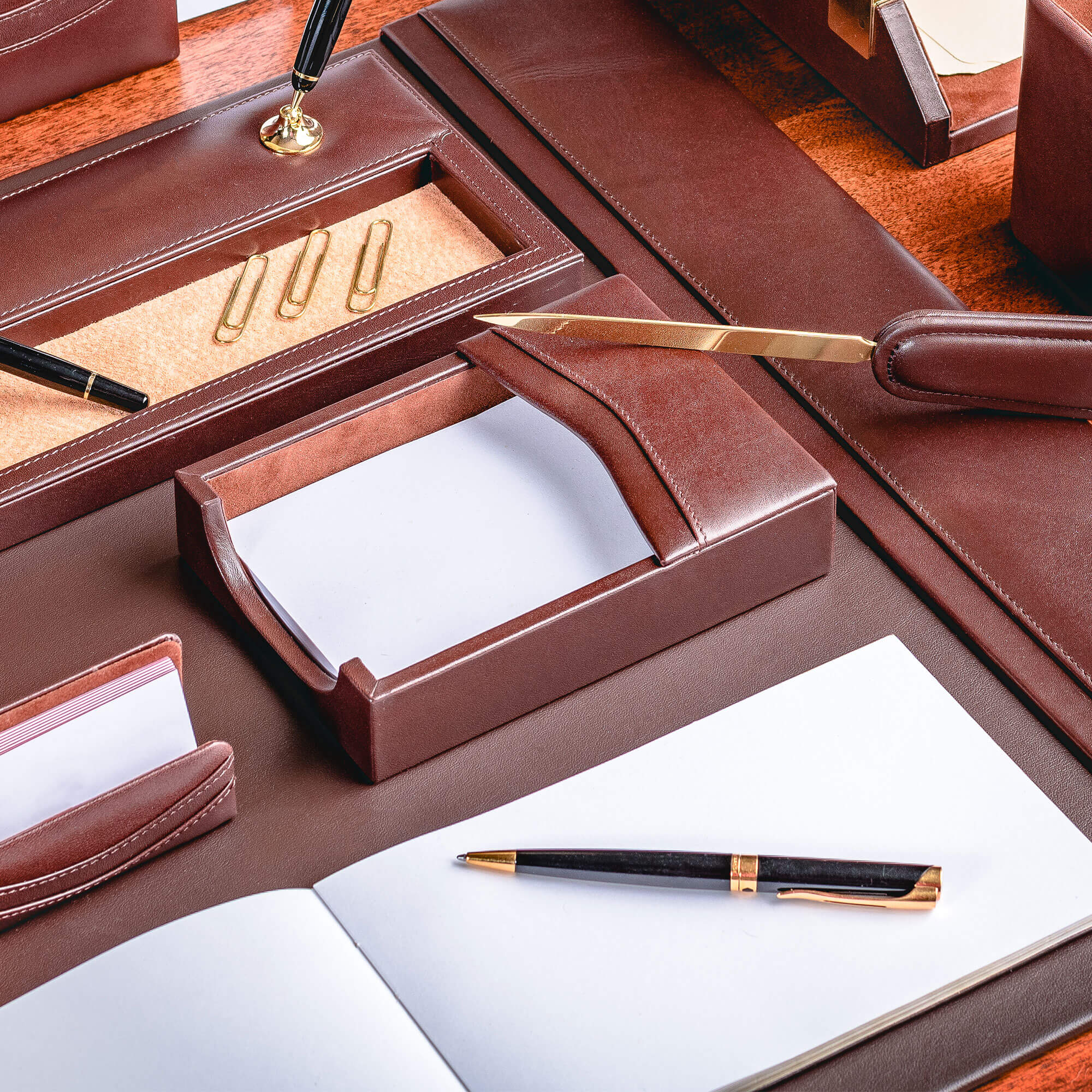 Chocolate Brown Leather 4 x 6 Memo Holder