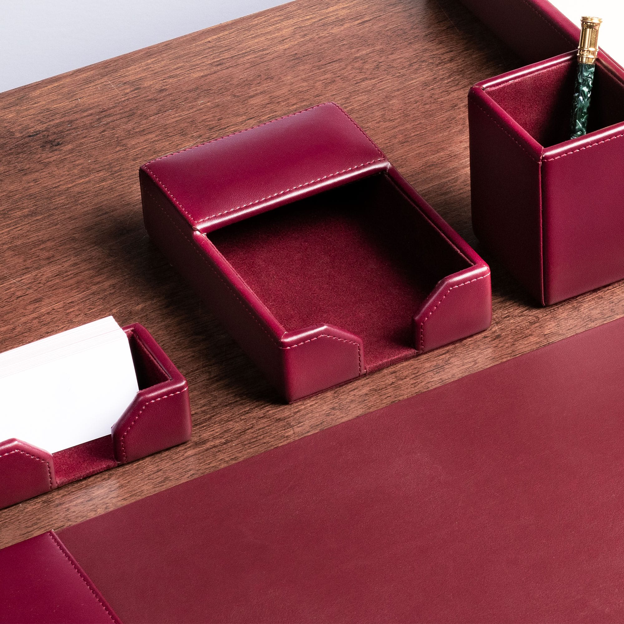 Burgundy Bonded Leather 4" x 6" Memo Holder