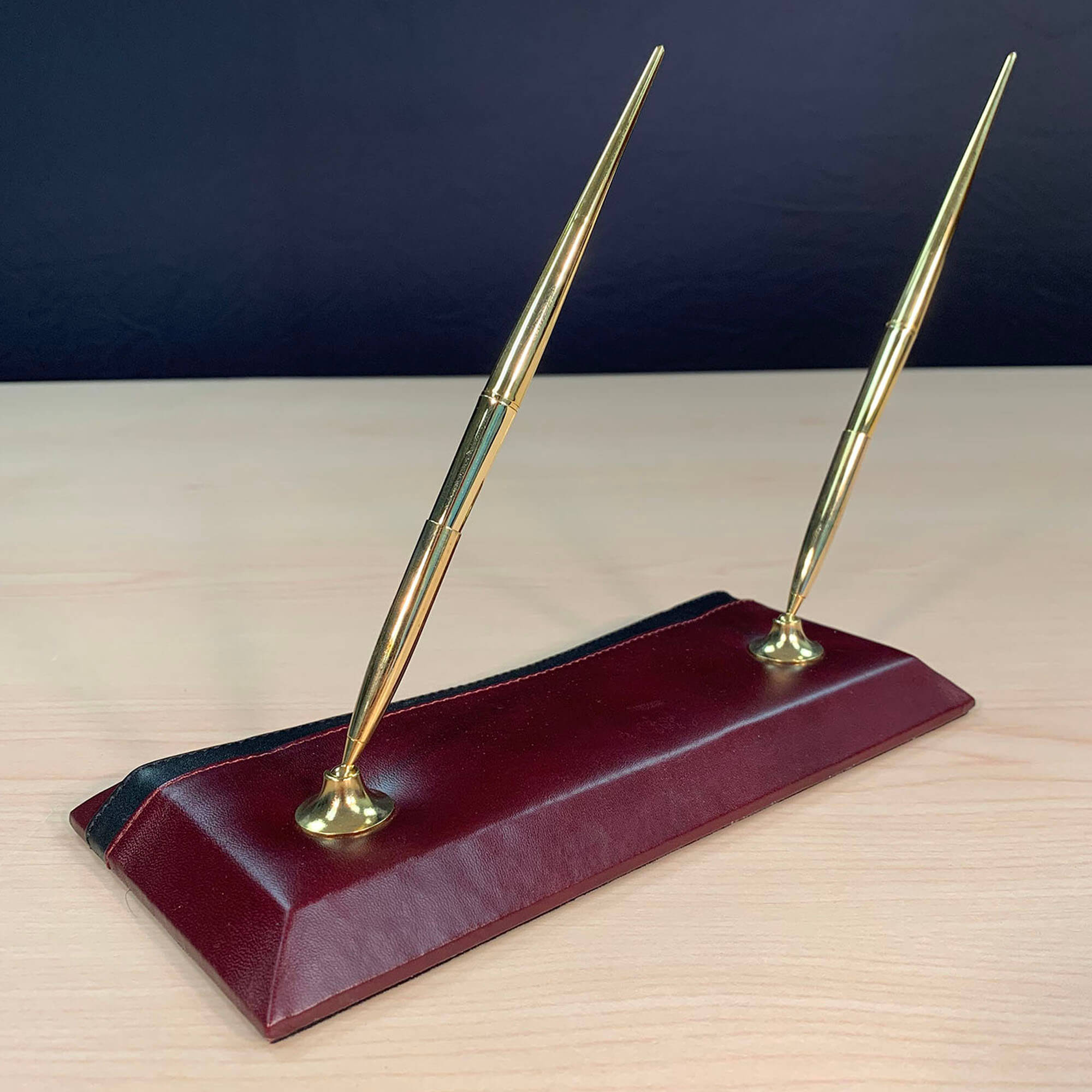 Two-Tone Leather Double Pen Stand