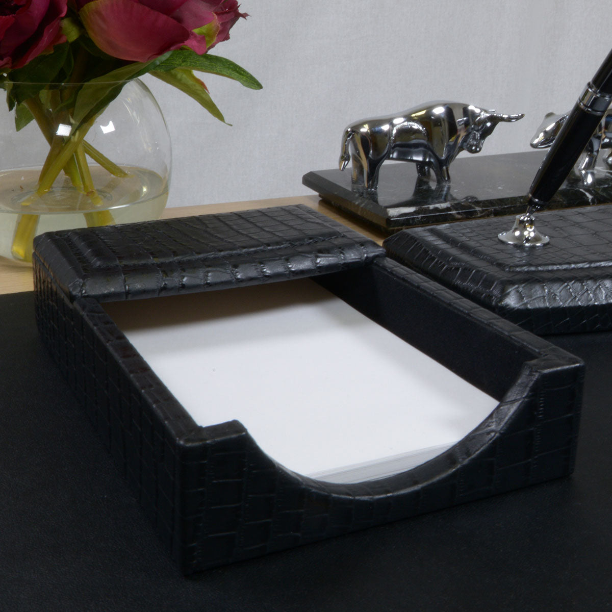 Black Crocodile Embossed Leather 4" x 6" Memo Holder