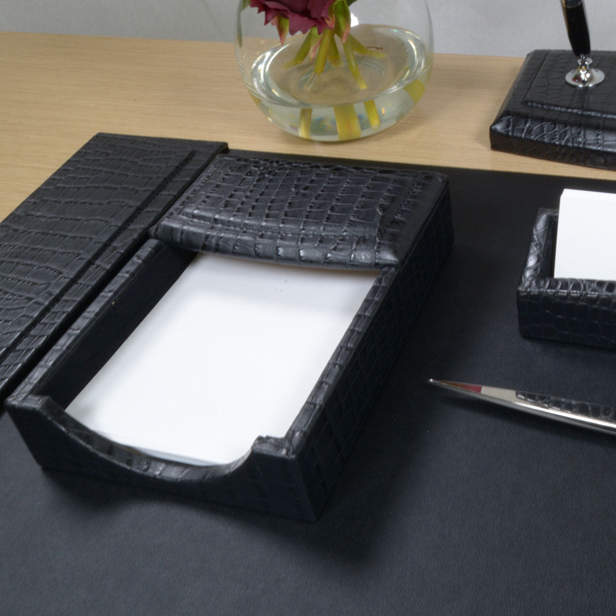 Black Crocodile Embossed Leather 4" x 6" Memo Holder